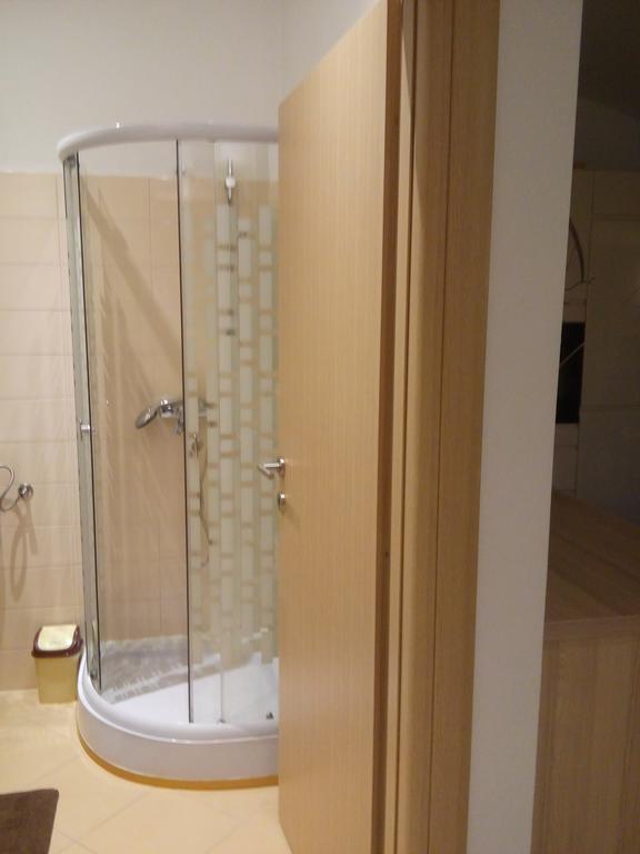 Adriatic Rose Apartment Турань Екстер'єр фото